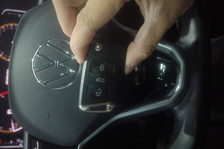 Used Volkswagen Tiguan L 2022 330TSI Automatic Two-Wheel Drive R-Line Enhanced Edition
