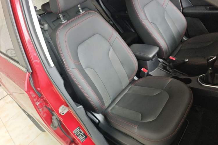 Used FAW Senya R7 2016 1.6L Manual Luxury Version