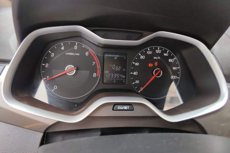 Used Baojun 310W 2017 1.5L Manual Comfort Version China V Instrument Cluster