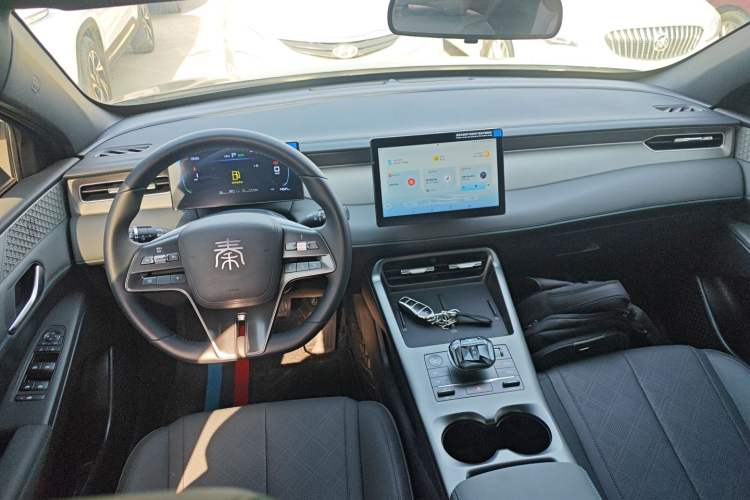 Used BYD Qin PLUS 2025 DM-i Smart Drive 55KM Leading Model
