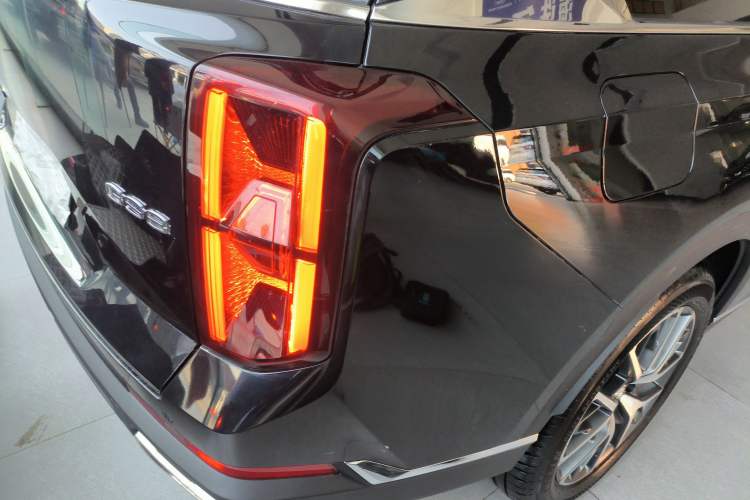 Used GAC Trumpchi GS8 2025 Linghang Series 2.0 TGDI Two-Wheel-Drive Luxury Edition 5 Seats