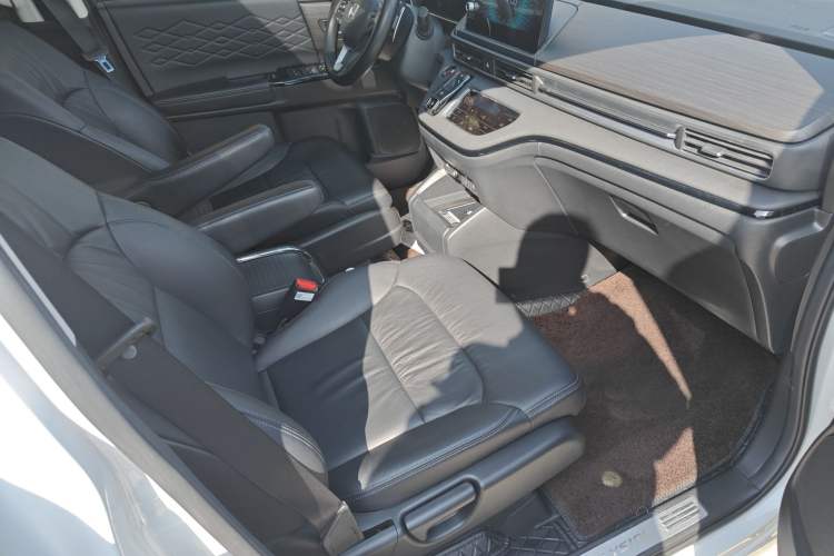 Used Honda Elysion 2022 2.0L eHEV Luxury First Edition