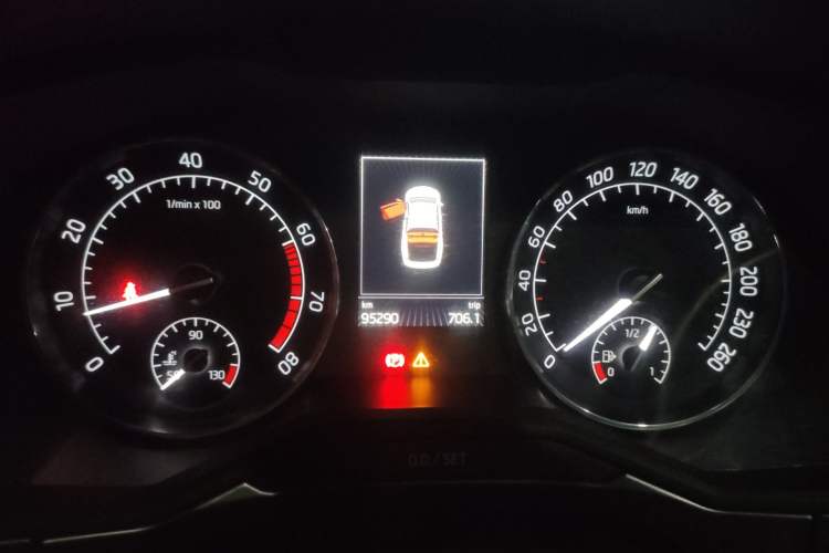 Used Skoda Superb 2016 TSI280 DSG Innovation Edition Instrument Cluster