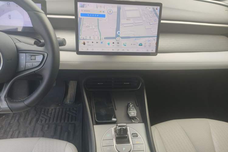 Used BYD Seal 05 DM-i 2025 DM-i Intelligent Drive 120KM Flagship Model Audio And AC Panel