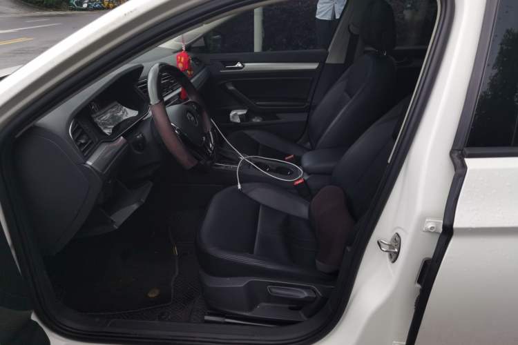 Used Volkswagen Lamando 2021 230TSI DSG Fashion Edition Left Front Seat