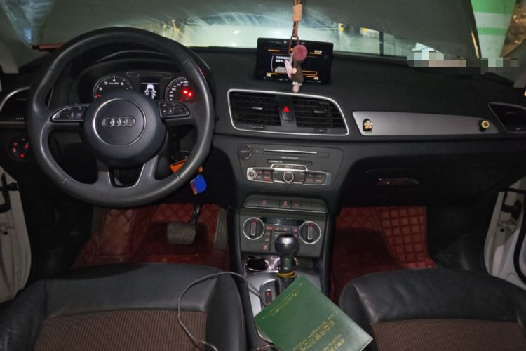 Used Audi Q3 2017 35 TFSI Fashion Model Interior 2