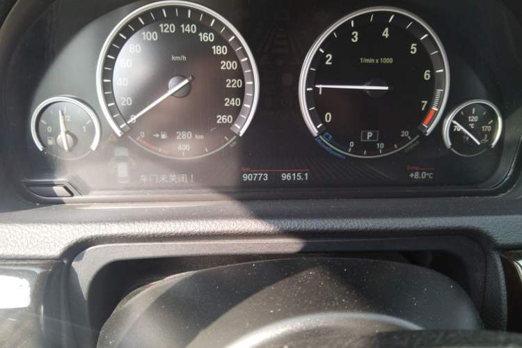 Used BMW 5 Series GT 2014 528i Leading Model