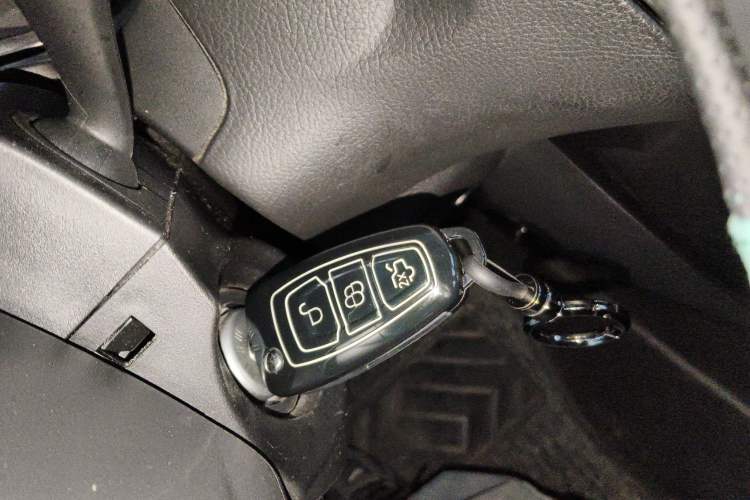 Used Ford Focus 2018 Hatchback Classic 1.6L Automatic Trendy SmartDrive Edition Vehicle Key