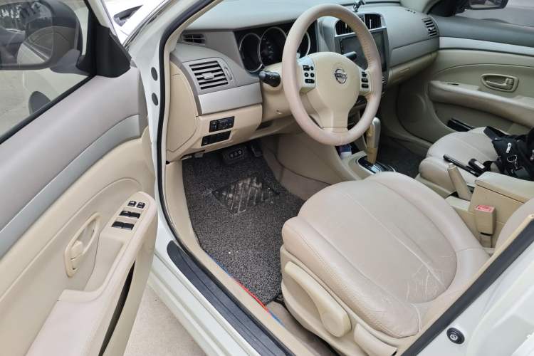 Used Nissan Sylphy 2012 Classic 1.6XE Automatic Comfort Edition Driver Seat