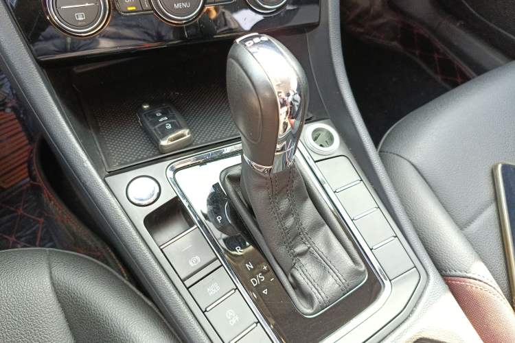 Used Volkswagen Bora 2019 Revised Version 280TSI DSG Elite Edition China VI Standard Gear Lever