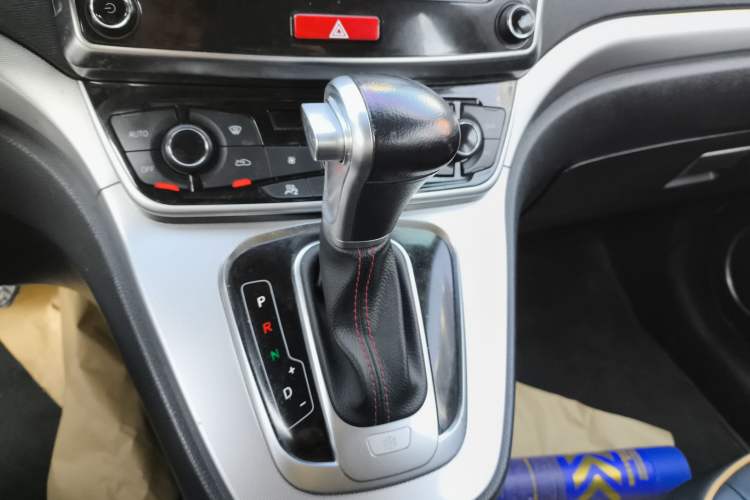 Used Haval H6 2015 Sport Edition 1.5T Automatic Two-Wheel Drive Luxury Model
