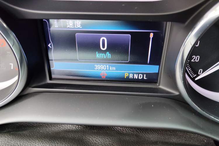 Used Buick Envision 2018 20T Two-Wheel-Drive Elite Model