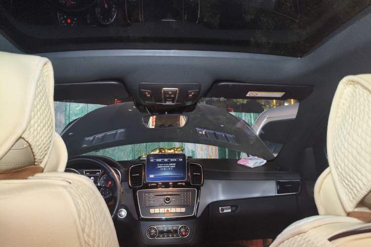 Used Mercedes-Benz GLE Coupe 2017 GLE 400 4MATIC Coupe SUV Headliner