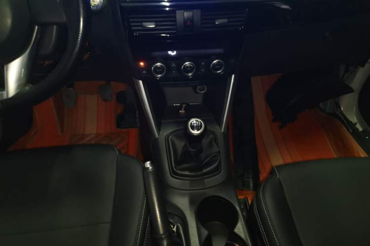 Used Mazda CX-5 2015 2.0L Manual Two-Wheel Drive Comfort Version Gear Lever