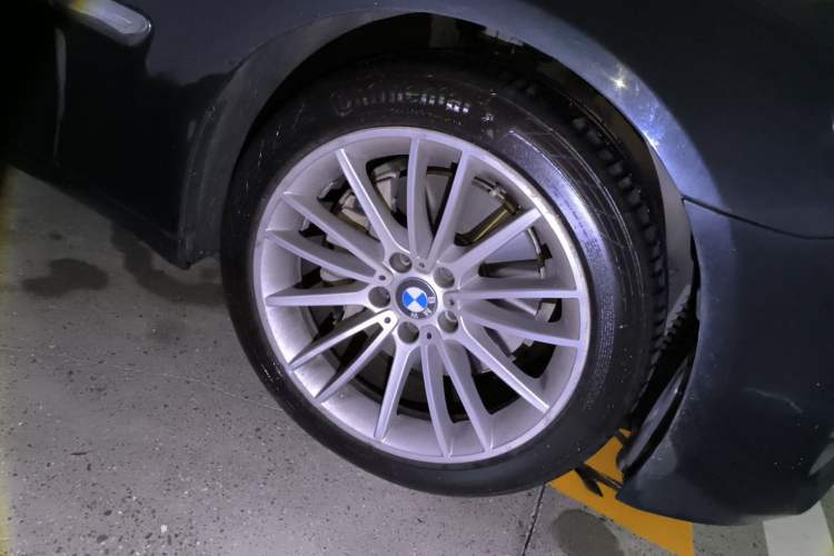 Used BMW 7 Series 2014 730Li Premium Edition Right Front Wheel Hub