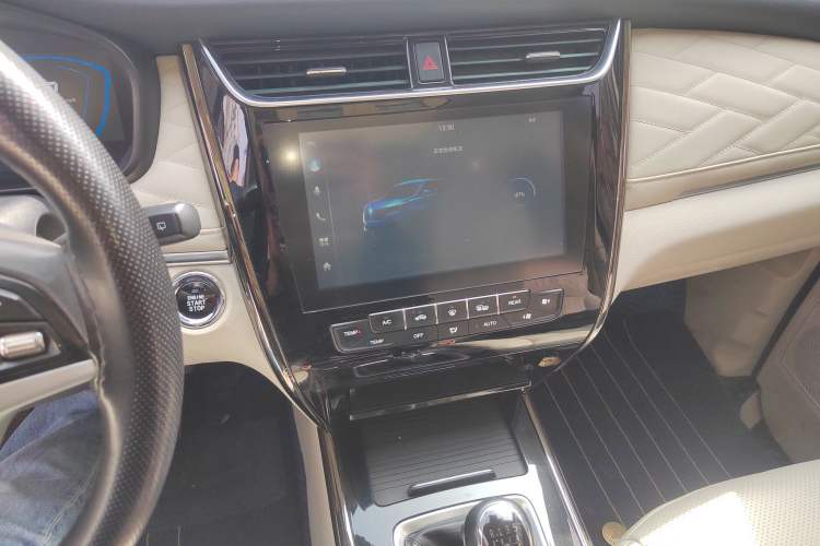 Used Oshan Cosmos 2019 1.5T Manual Smart Version China V Standard