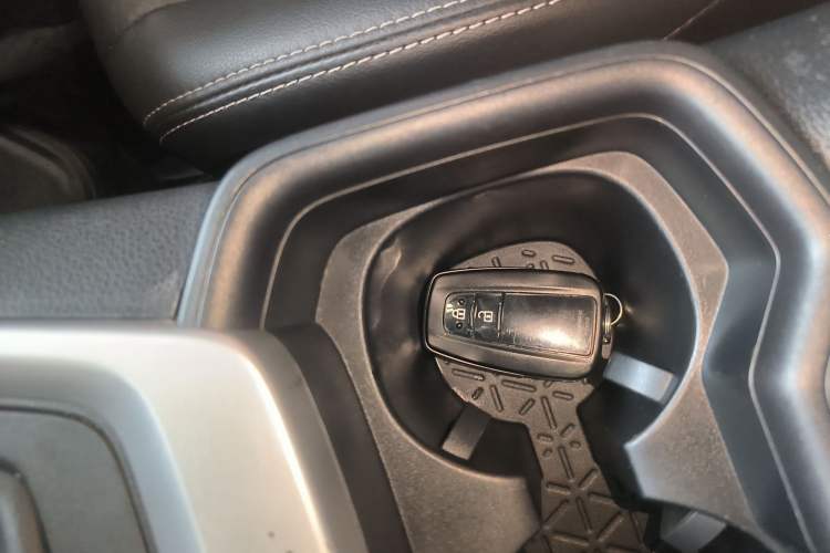 Used Toyota Wildlander 2020 2.0L CVT Two-Wheel Drive Luxury Edition
