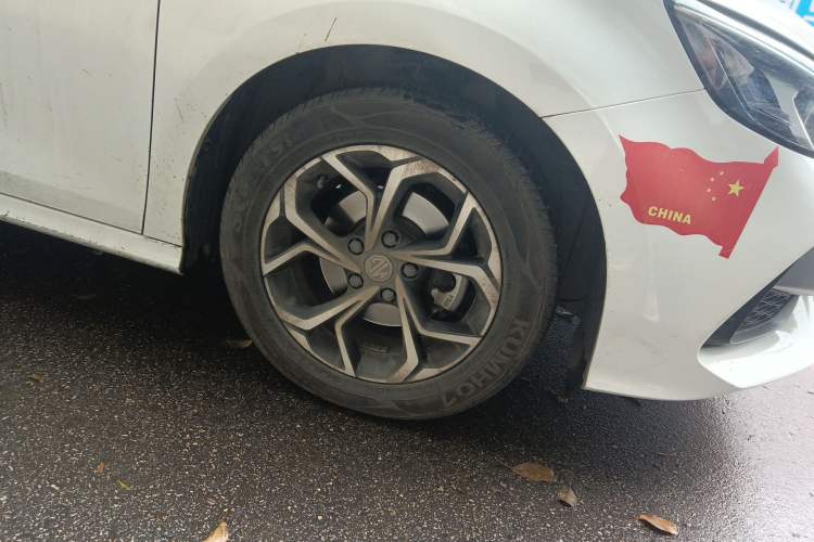 Used MG 5 2022 180 DVVT Manual Youth Luxury Edition
