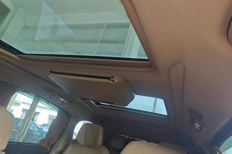 Used Buick GL8 2018 ES 28T Flagship Model China VI Standard