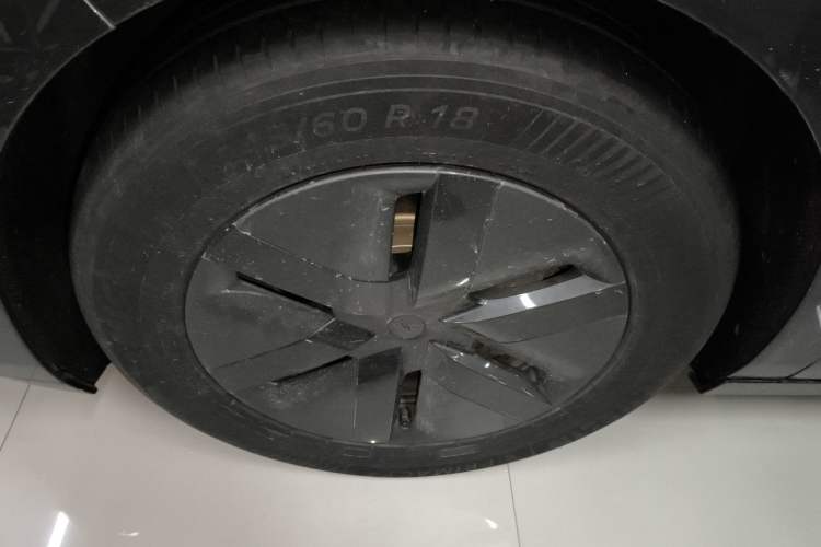 Used Li Auto MEGA 2024 Ultra Model