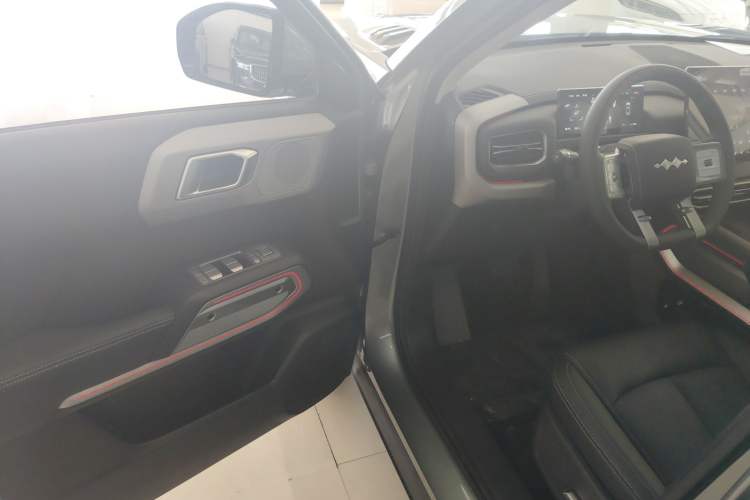 Used Formula Leopard Titanium 3 2025 501 km All-Wheel Drive Intelligent Driving Max Edition
