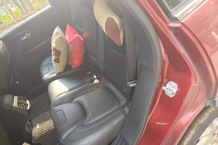 Used Jeep Cherokee 2017 2.4L Leading Smart Edition Left Rear Seat