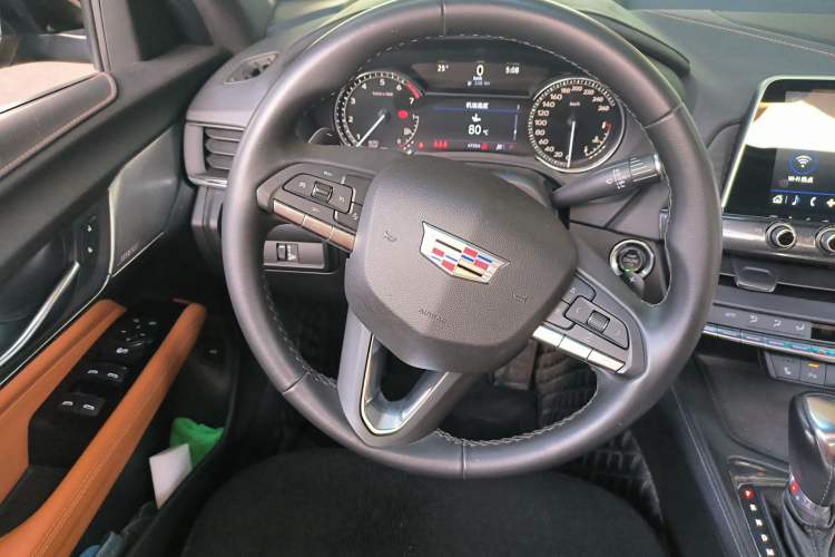 Used Cadillac CT4 2021 28T Luxury Model Steering Wheel