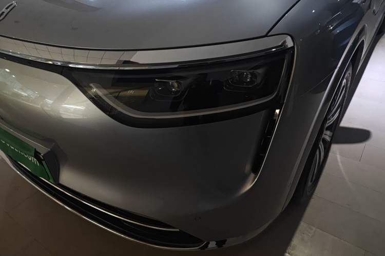 Used Hima AITO M8 2025 Extended-Range Max+ Version 53.4 kWh 6-Seater Edition
