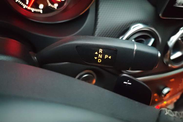 Used Mercedes-Benz GLA 2018 GLA 220 4MATIC Sport Edition Gear Lever