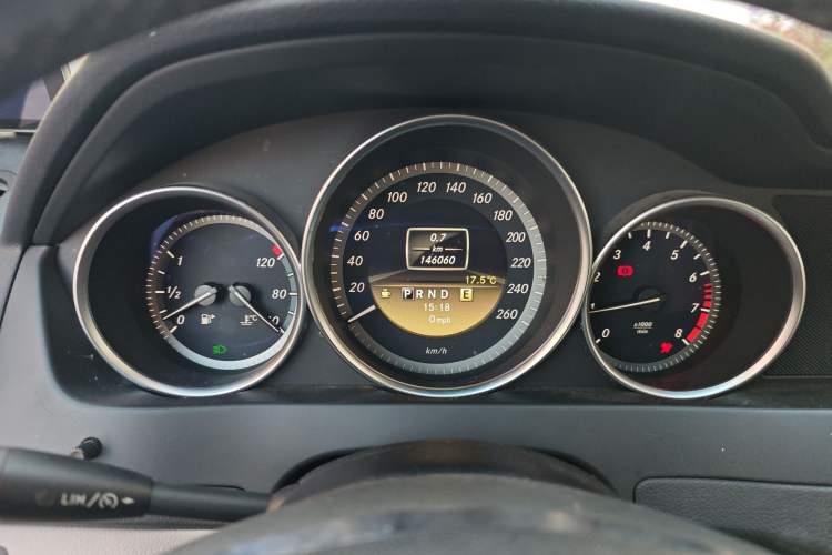 Used Mercedes-Benz C-Class 2010 C 180K Classic model