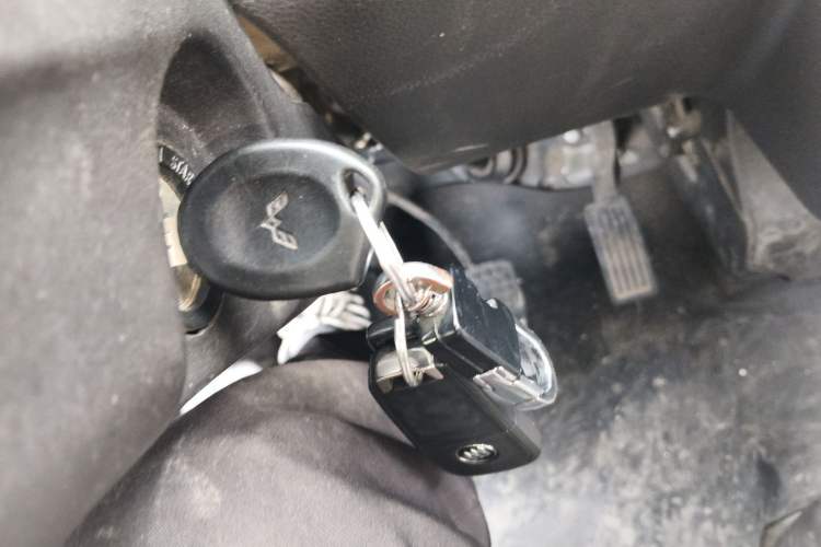 Used Wuling Rongguang 2019 1.5L Extended Basic Version Vehicle Key