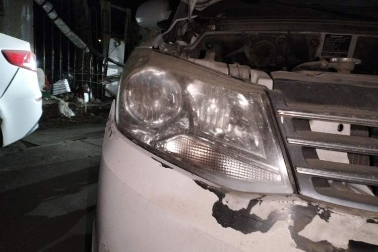 Used Dongfeng Fengon 330 
