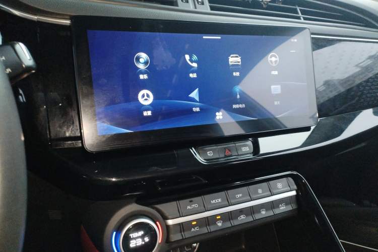 Used Dongfeng Aeolus AX7 2022 Mach Edition 1.5T DCT DF41 Audio And AC Panel