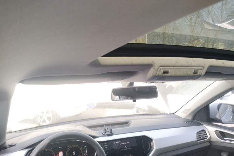 Used Volkswagen Tacqua 2021 1.5L Automatic Yue Zhi Lian Edition Headliner