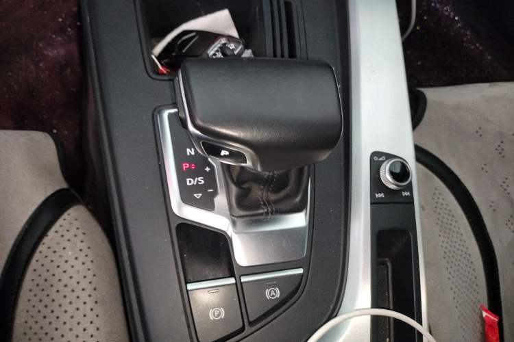 Used Audi A4L 2020 40 TFSI Fashion Dynamic Model