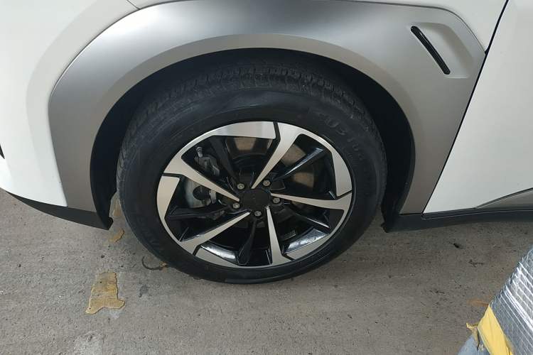 Used AION Y 2023 Plus 510 Smart Edition