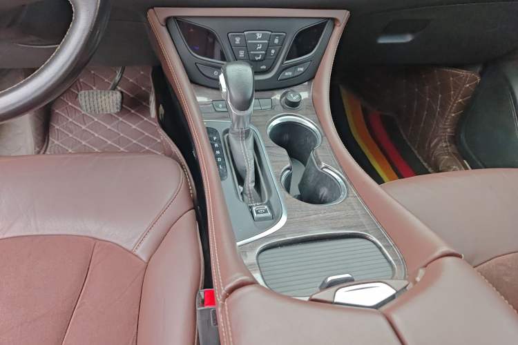 Used Buick Envision 2016 20T Two-Wheel-Drive Elite Model Gear Lever