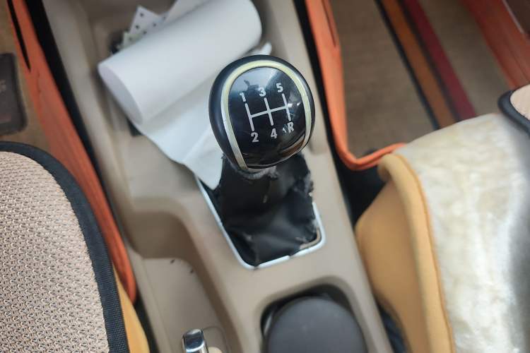 Used Wuling Hongguang 2015 1.5L S1 Standard China V-Emission Standards
