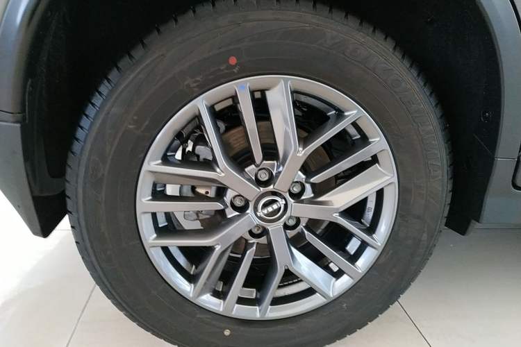 Used Nissan X-Trail 2025 Honor 2.0L Two-Wheel Drive Leading Edition Right Rear Wheel Hub