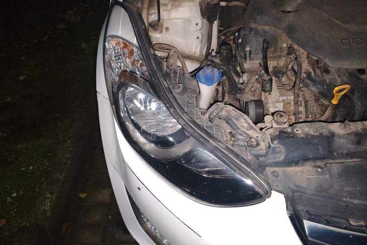 Used Hyundai Elantra (5th Generation / Langdong) 2015 1.6L Manual Leading Model
