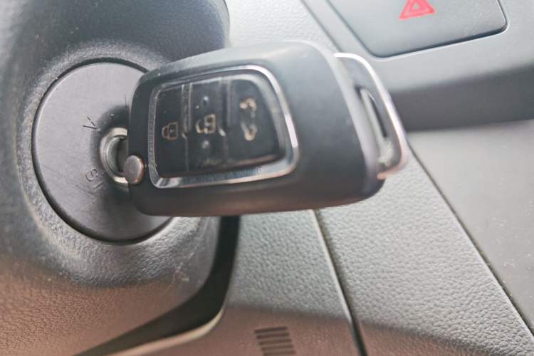 Used Dongfeng Aeolus A30 2014 1.5L Manual Sishang Model