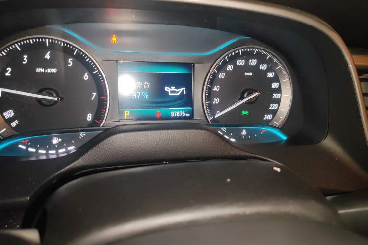 Used Buick GT 2021 Revised Version 1.3T Automatic Mild Hybrid Elite Edition Odometer Close Up