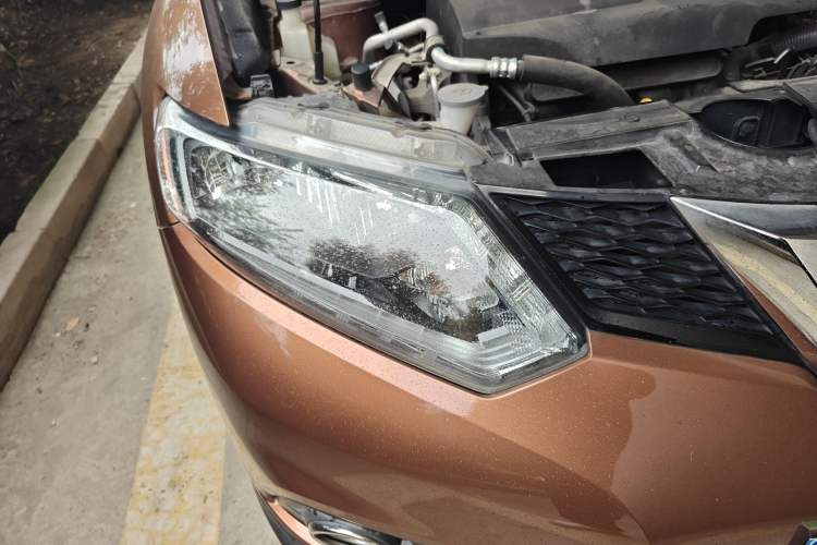 Used Nissan X-Trail 2015 2.0L CVT Comfort MAX Edition 2WD
