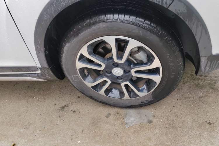 Used Geely Auto Vision X3 2017 1.5L Automatic Elite Model Exterior 1