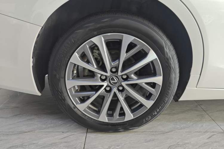 Used Lexus ES 2022 200 Excellence Edition
