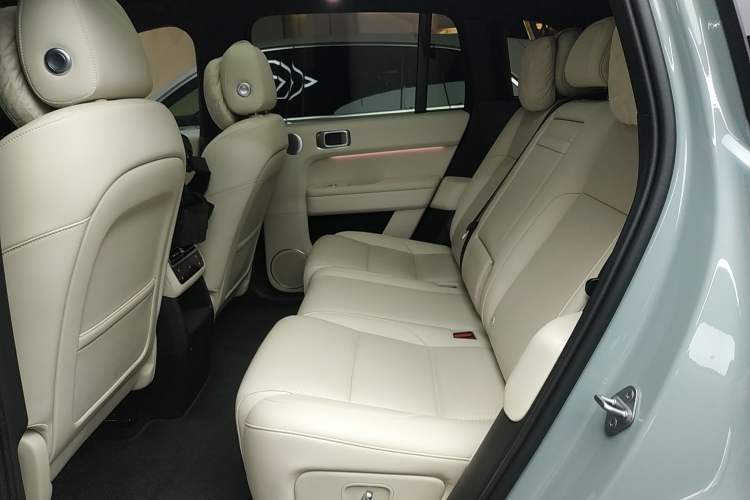 Used Li Auto L6 2025 Pro Smart Refresh Edition Left Rear Seat