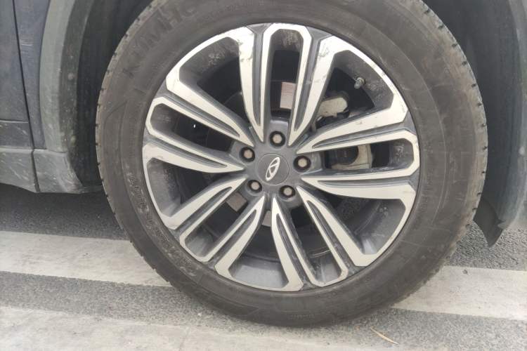 Used Chery Tiggo 8 2020 290TGDI Automatic Elite Edition Right Front Wheel Hub