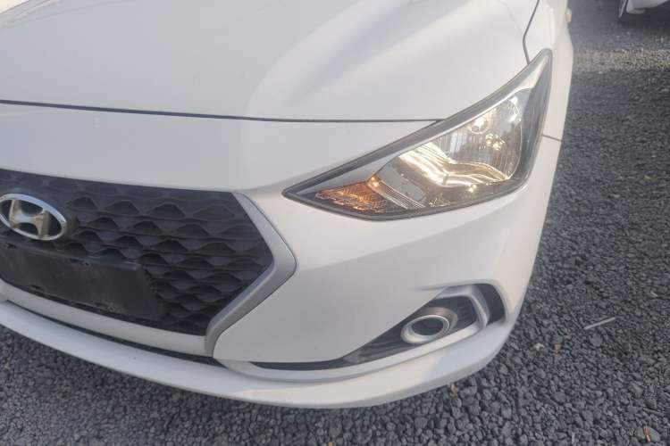 Used Hyundai Celesta 2017 1.6L Automatic Enjoyment Version GLS
