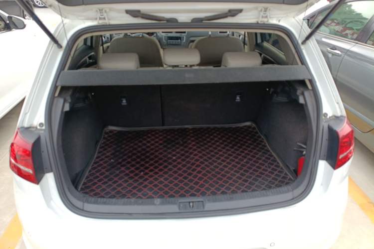 Used Volkswagen Golf 2015 1.4TSI Automatic Comfort Model
