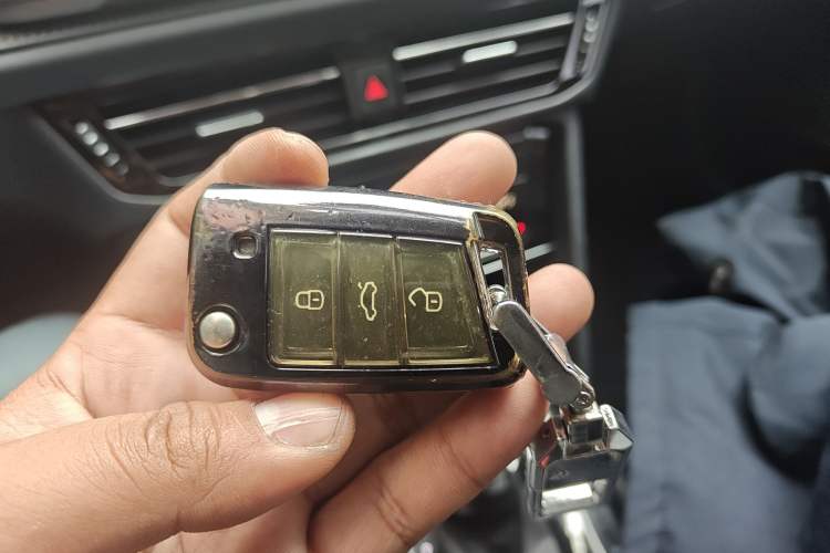 Used Volkswagen Tharu 2022 280TSI Two-Wheel Drive Comfort Edition
